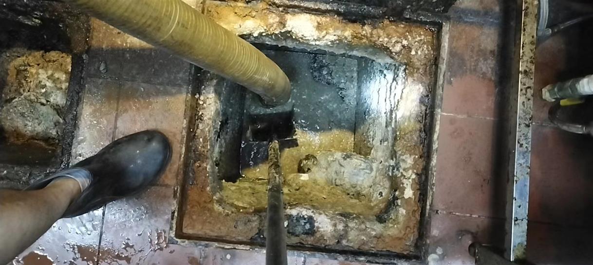 安居污水池清理一般都有毒气，怎么预防中毒呢？